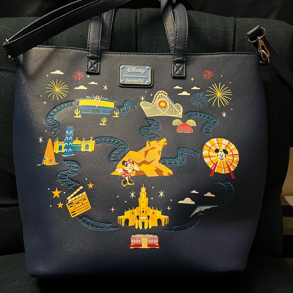 Disneyland Loungefly Purse/tote - EXCELLENT